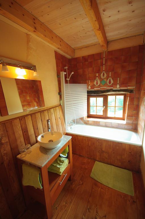 Bed and Breakfast Les Grandes Fontaines La Longine Zimmer foto